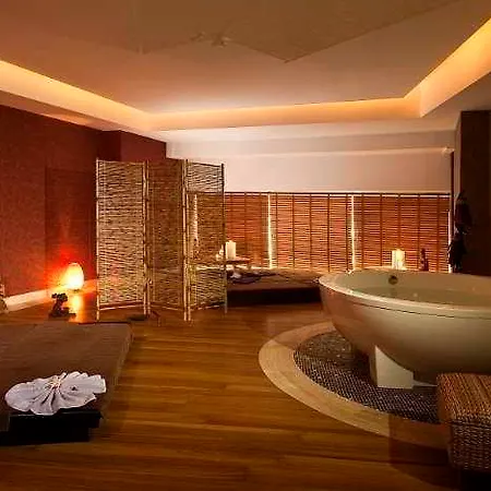 Noah's Ark Deluxe 5*