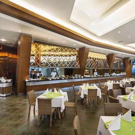 Hotel Noah's Ark Deluxe Vokolidha