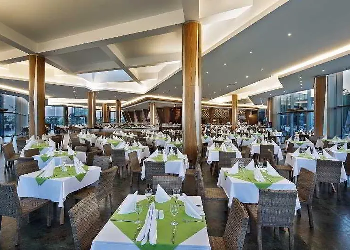 Noah's Ark Deluxe 5* Vokolidha