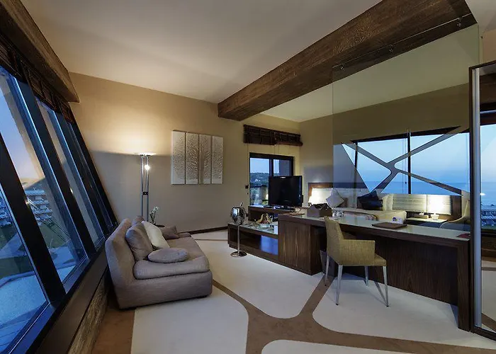 Noah's Ark Deluxe 5*