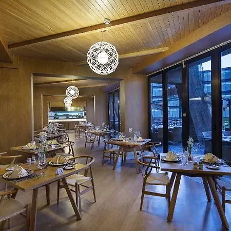 Noah's Ark Deluxe Szálloda 5*