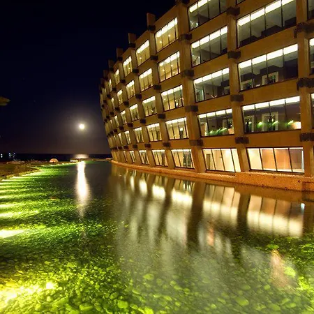 Noah's Ark Deluxe Szálloda Vokolidha