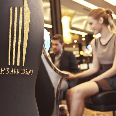 Noah's Ark Deluxe Szálloda 5*